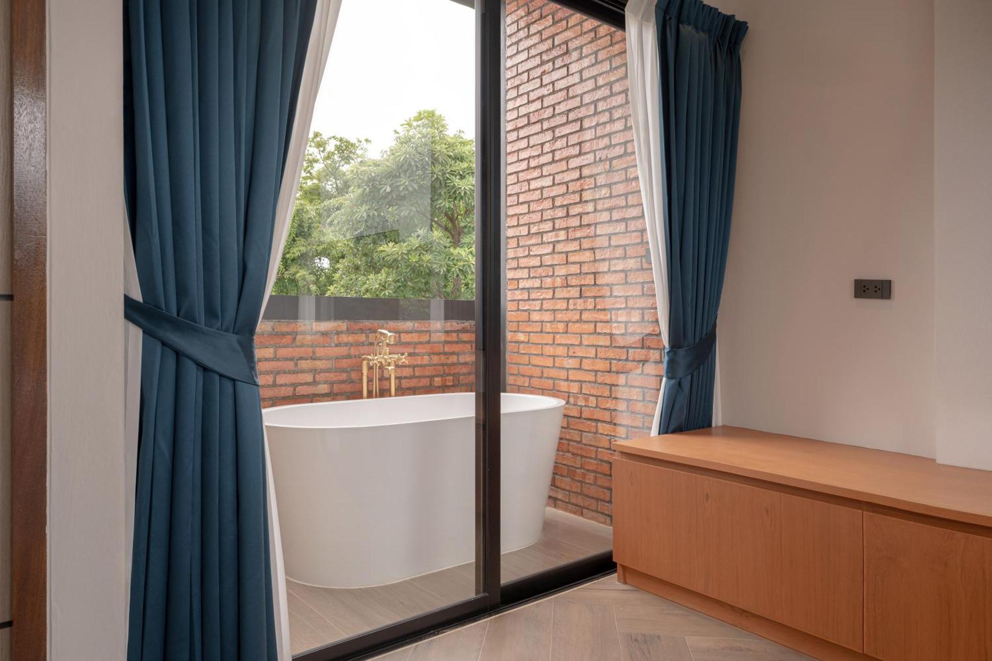 The Willoughby Maerim Hotel Chiang Mai Esterno foto